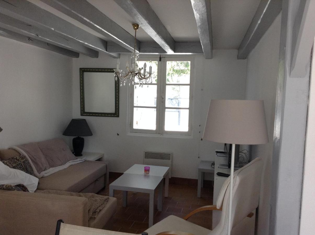 Charmante Petite Maison Typique Royan Juillet Location Minimum 7 Jours Pas De Court Sejour Saint-Georges-de-Didonne Exterior foto